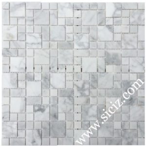 mosaikplatta i bianco carrara-marmor